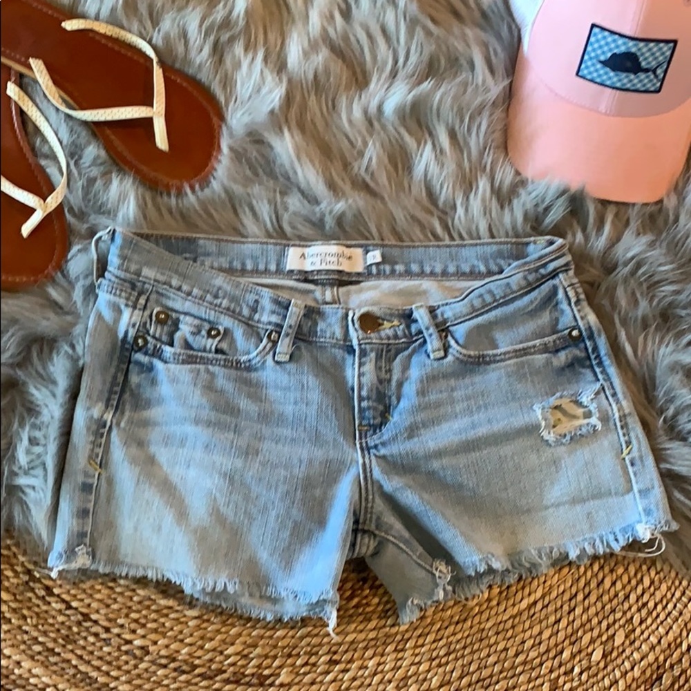 Abercrombie frayed denim shorts